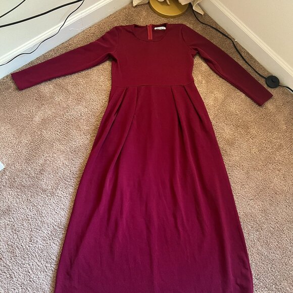 Kabayare Long Red Dress - Picture 1 of 3
